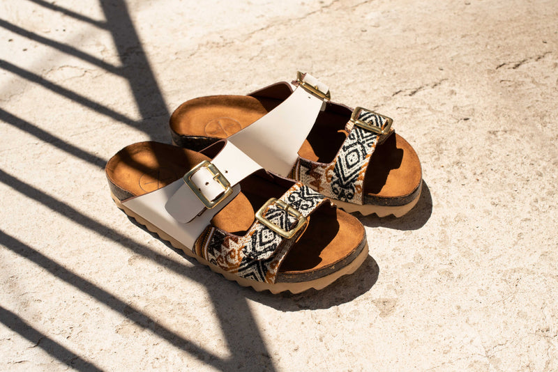 Inkkas Women's Desert Buckle Sandal