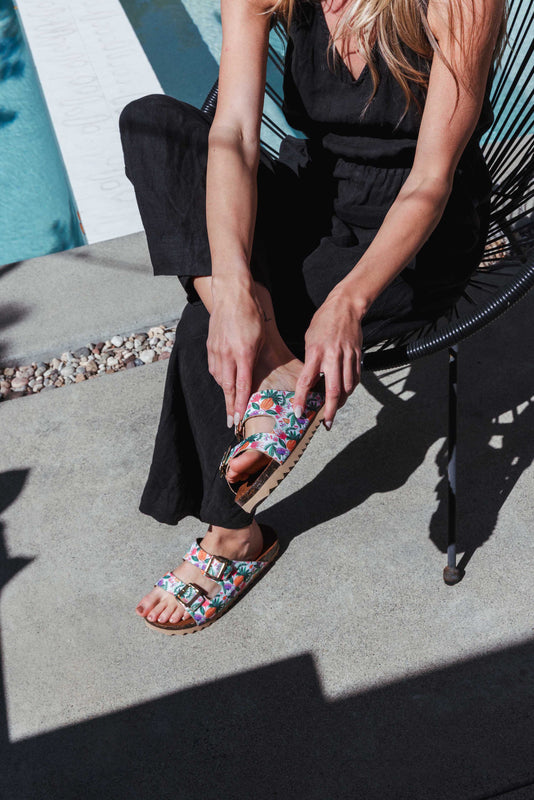 Inkkas Women's Abacaxi Buckle Sandal