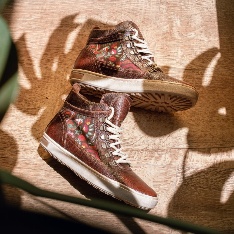 Inkkas Women's Rooster Camping Boot